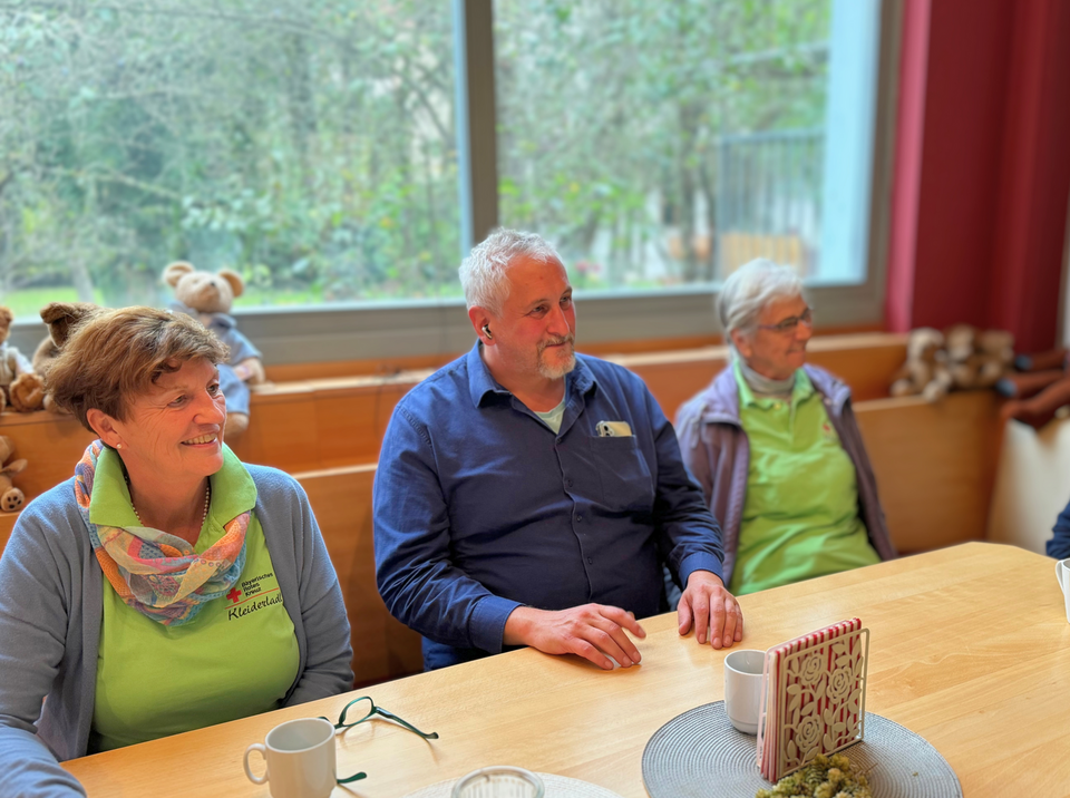 Helferinnen mit Kreisvorsitzendem Bernhard Müller